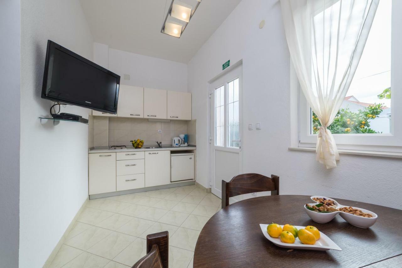 Apartments Jakovcev Betina  Zewnętrze zdjęcie
