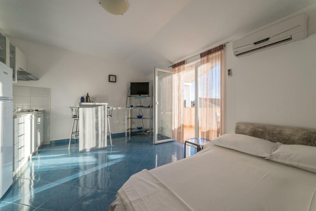 Apartments Jakovcev Betina  Zewnętrze zdjęcie