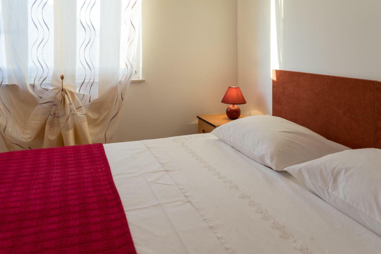 Apartments Jakovcev Betina  Zewnętrze zdjęcie