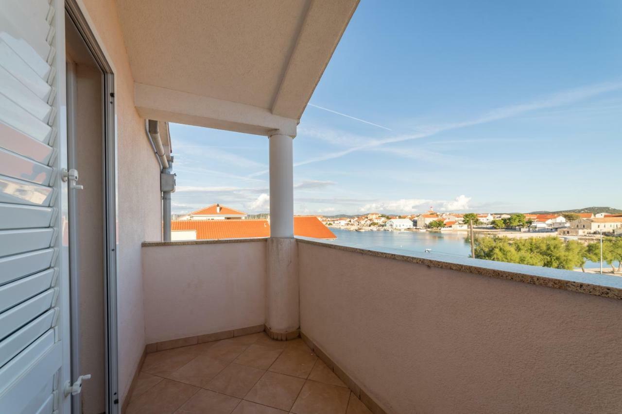 Apartments Jakovcev Betina  Zewnętrze zdjęcie