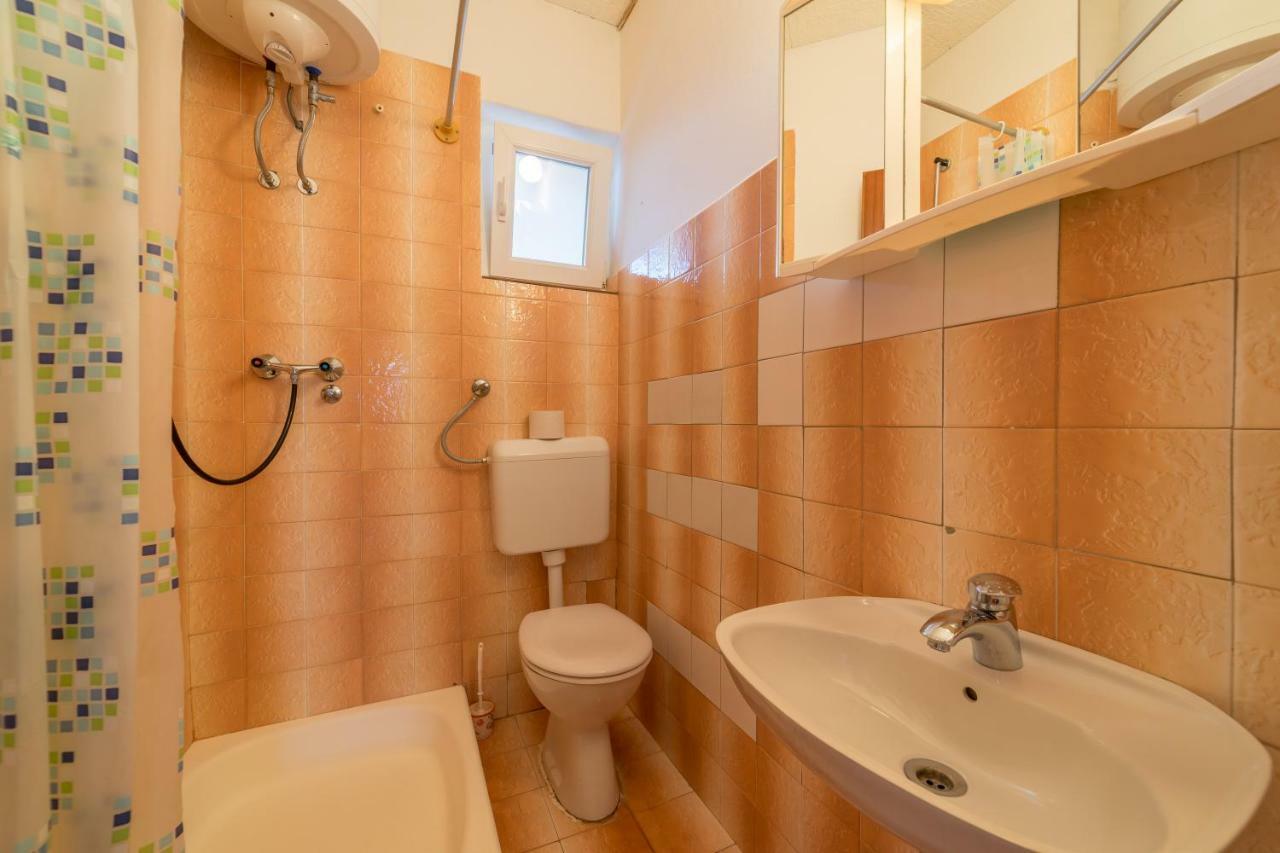 Apartments Jakovcev Betina  Zewnętrze zdjęcie